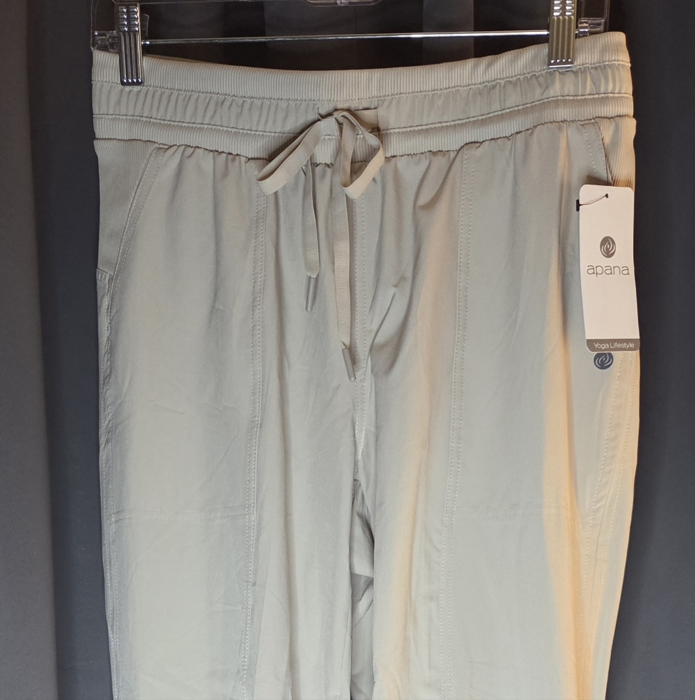 Apana Women's Capris